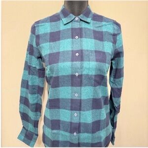 New Untuckit Women’s Flannel Green Navy Plaid Button Up Shirt Size 2